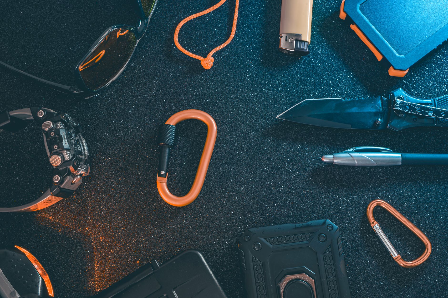 Perbedaan Taffware Gantungan Kunci Carabiner Murah vs Premium